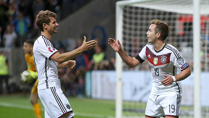Werden sie auch gegen Schottland jubeln? Die Bayern-Spieler Thomas Müller (l.) und Mario Götze. Werden sie auch gegen Schottland jubeln? Die Bayern-Spieler Thomas Müller (l.) und Mario Götze.