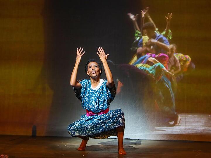 Kerry Jean in der Rolle der Waris Dirie im Musical "Wüstenblume".