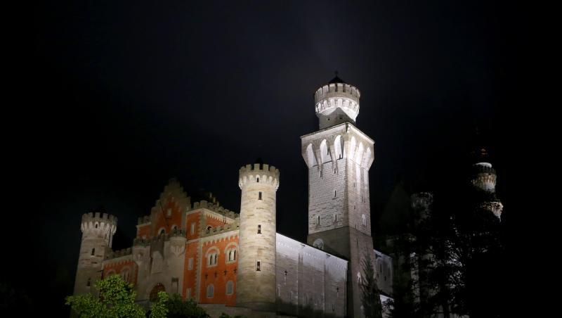 Das Schloss Neuschwanstein im strömenden Regen. Das Schloss Neuschwanstein im strömenden Regen.