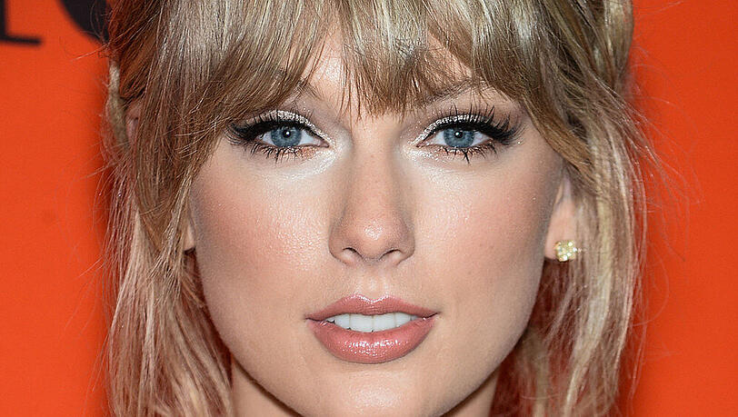 Taylor Swift trat bei den Country Awards auf. Taylor Swift trat bei den Country Awards auf.