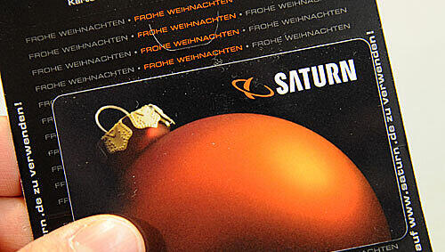 In allen Farben und Formen: Geschenk-Gutscheine sind für die Händler ein gutes Geschäft. In allen Farben und Formen: Geschenk-Gutscheine sind für die Händler ein gutes Geschäft.
