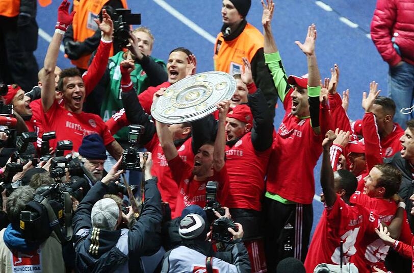 Die Bayern feiern im Berliner Olympiastadion den Meistertitel - die Bilder.