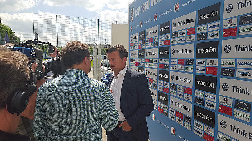 Hatte einen ereignisreichen Tag an der Grünwalder Straße: Kosta Runjaic, neuer Trainer des TSV 1860, bei seiner Vorstellung.