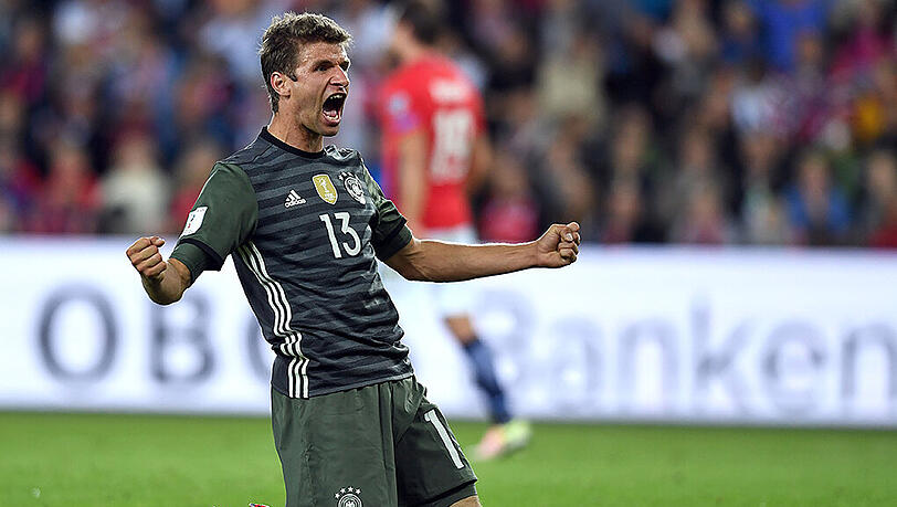Der Tor-Bann ist gebrochen: Thomas Müller feiert nach über 600 torlosen DFB-Minuten seinen Treffer gegen Norwegen. Der Tor-Bann ist gebrochen: Thomas Müller feiert nach über 600 torlosen DFB-Minuten seinen Treffer gegen Norwegen.