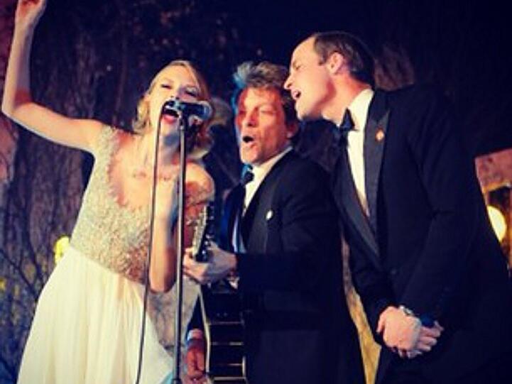 Swift mit Jon Bon Jovi (Mitte) und Prinz William