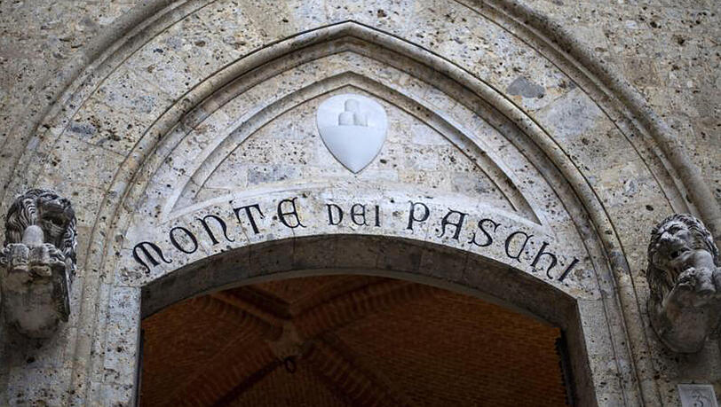 Die flüssigen Mittel der Bank Monte dei Paschi di Siena könnten nur noch für vier Monate reichen. Die flüssigen Mittel der Bank Monte dei Paschi di Siena könnten nur noch für vier Monate reichen.