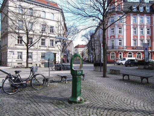 Idyllisch wohnen in Haidhausen, zum Beispiel am Genoveva-Schauer-Platz. Idyllisch wohnen in Haidhausen, zum Beispiel am Genoveva-Schauer-Platz.