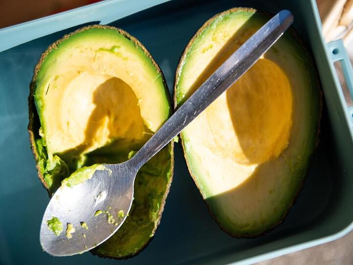 Im Jahr 2018 wurden rund 94.000 Tonnen Avocado nach Deutschland importiert.