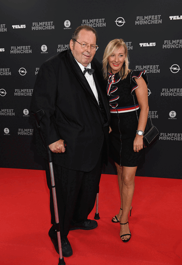 Schauspieler Ottfried Fischer mit seiner Lebensgefährtin Simone Brandlmeier