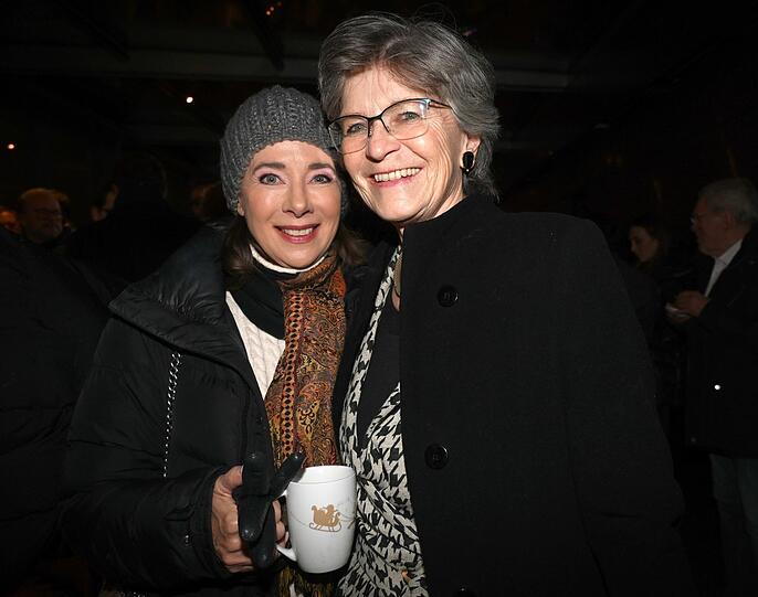 Unter den Gästen: Sabine Sauer und Susanne Breit-Keßler
