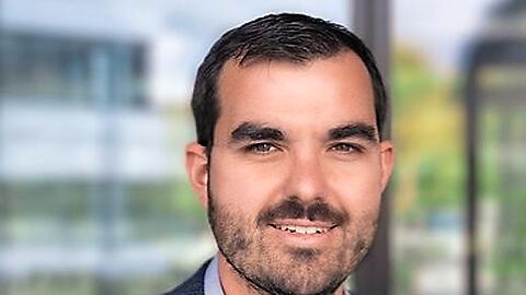 Der Experte Walther Michl von der Universität der Bundeswehr München beschäftigt sich mit der Wahlrechtsreform.
