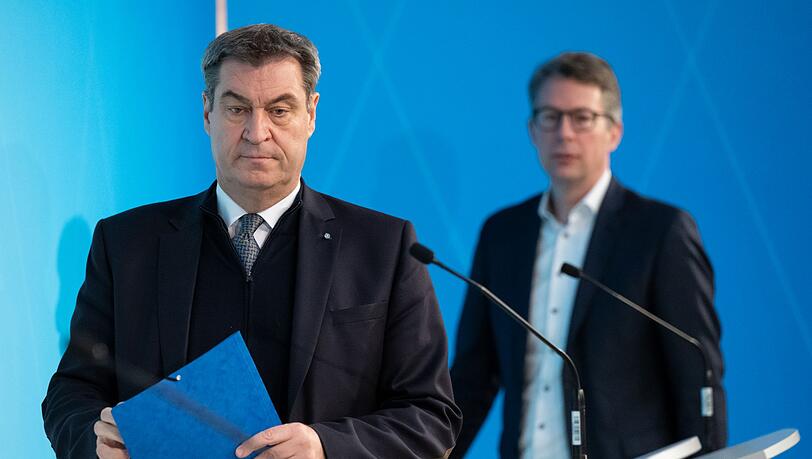 Für Markus Blume (r) ist das Rennen noch offen: Wird sein Chef Markus Söder (l) Kanzlerkandidat der Union? (Archivbild) Für Markus Blume (r) ist das Rennen noch offen: Wird sein Chef Markus Söder (l) Kanzlerkandidat der Union? (Archivbild)