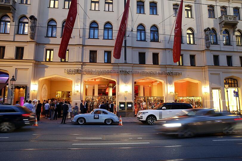 Das Hotel Vier Jahreszeiten auf der Maximilianstraße