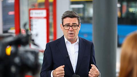 "Wir sind keine Sch&ouml;nwetterfreunde", sagt Burnham.