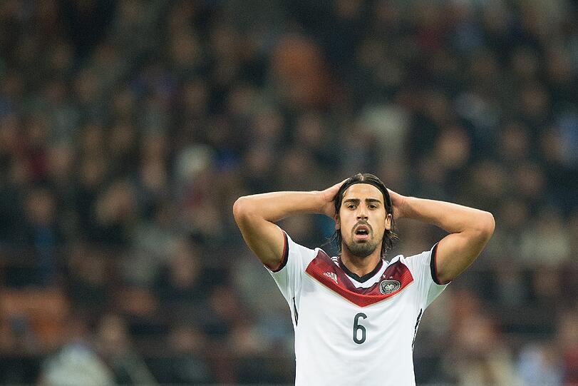 SAMI KHEDIRA: Note 3
Nach vorne mit flottem Pfostenschuss (17.), ein paar Balleroberungen. Musste verletzt raus.