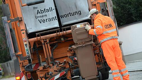 Wird alle zwei Wochen von der Müllabfuhr geleert: Die 120-Liter-Tonne.