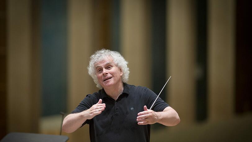 Simon Rattle - hier bei einem früheren Konzert im Herkulessaal der Residenz. Simon Rattle - hier bei einem früheren Konzert im Herkulessaal der Residenz.