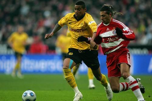 Wegen Boateng (l., im Duell mit Demichelis) gerieten Beckenbauer und Klopp in Streit.