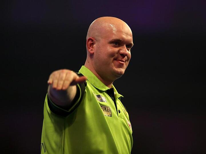 Michael van Gerwen trifft nach dem klaren Sieg über Ryan Joyce im Halbfinale auf Gary Anderson.