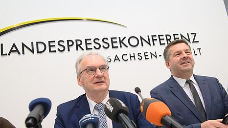 Reiner Haseloff will am 27. Januar als Ministerpr&auml;sident zur&uuml;cktreten. Einen Tag sp&auml;ter soll Sven Schulz zum Nachfolger gew&auml;hlt werden.