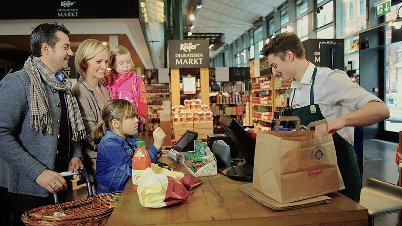Beste Qualität dank traditioneller Handarbeit &ndash; ein Schatz, den man im Käfer Delikatessen Markt in der Schrannenhalle täglich aufs Neue entdecken kann