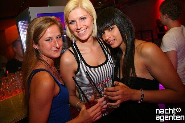 It's Party Time im Americano's. Mehr Bilder unter: www.nachtagenten.de