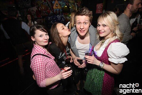 Heimatabend Sommerfest im 8 Below. Mehr Bilder unter: www.nachtagenten.de