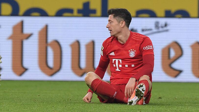 Ratlos: Lewandowski beim 1:2 in Gladbach.