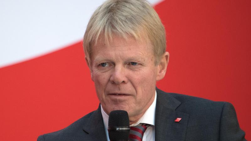 Der DGB-Vorsitzende Reiner Hoffmann Mitte Oktober bei einer Veranstaltung in Berlin. Der DGB-Vorsitzende Reiner Hoffmann Mitte Oktober bei einer Veranstaltung in Berlin.