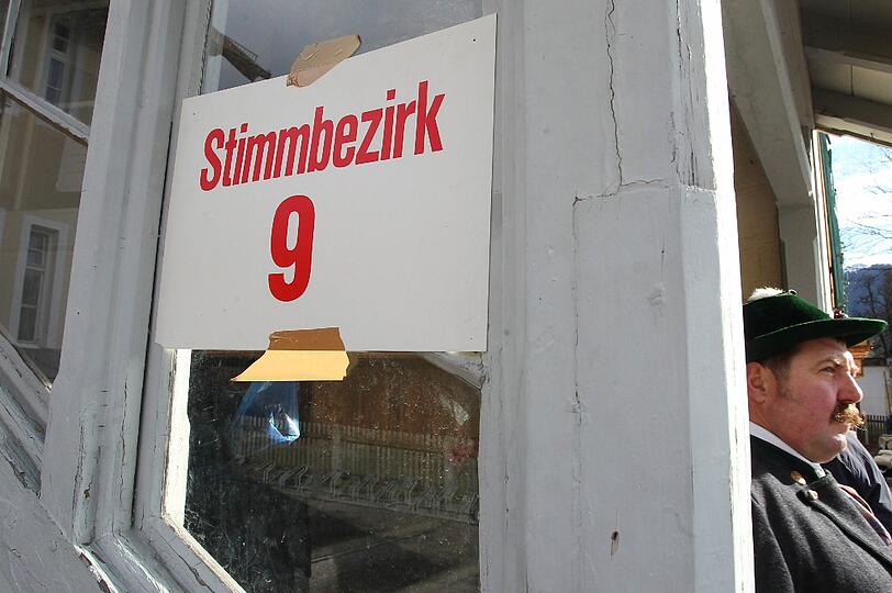 Bürgerentscheid Olympia 2022 in Garmisch: Eindrücke aus den Wahllokalen