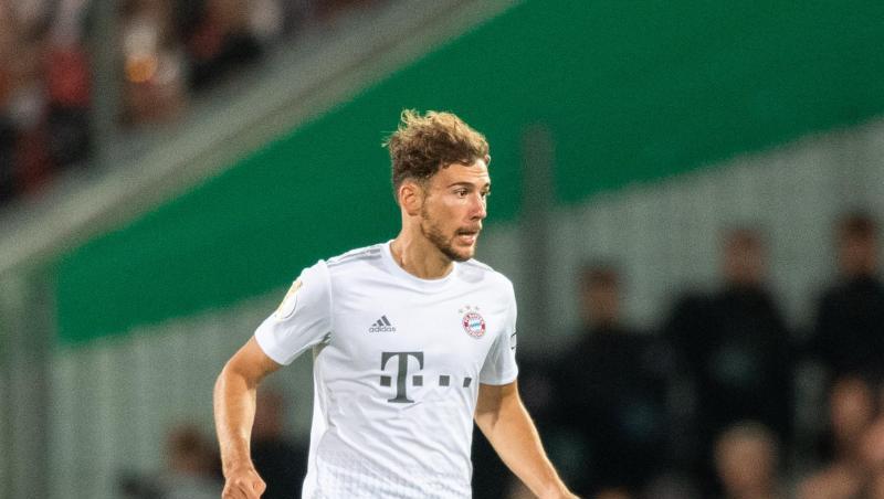 Leon Goretzka vom FC Bayern München spielt den Ball. Foto: Robert Michael/zb/dpa/Archivbild Leon Goretzka vom FC Bayern München spielt den Ball. Foto: Robert Michael/zb/dpa/Archivbild