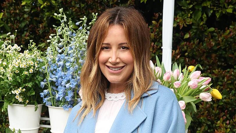 Schauspielerin Ashley Tisdale ist jetzt zweifache Mutter. Schauspielerin Ashley Tisdale ist jetzt zweifache Mutter.