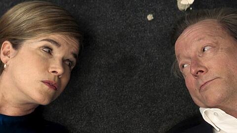 Anke Engelke (l.) und Matthias Brandt in "Kurzschluss".