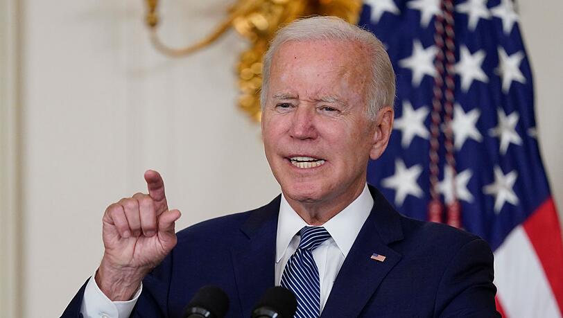 US-Präsident Joe Biden hat weitere Hilfen für die Ukraine im Umfang von knapp drei Milliarden US-Dollar angekündigt. US-Präsident Joe Biden hat weitere Hilfen für die Ukraine im Umfang von knapp drei Milliarden US-Dollar angekündigt.