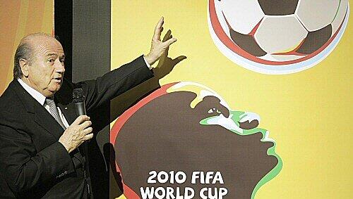 Ende eines ambitionierten Plans: Fifa-Präsident Sepp Blatter un die WM in Südafrika. Ende eines ambitionierten Plans: Fifa-Präsident Sepp Blatter un die WM in Südafrika.