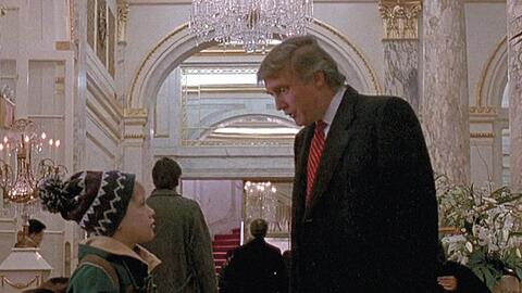 Macaulay Culkin als Kevin McCallister und Donald Trump in "Kevin - Allein in New York".
