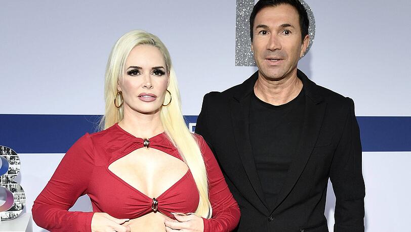 Daniela Katzenberger lässt Ehemann Lucas Cordalis einfach vor dem Krankenhaus stehen. Daniela Katzenberger lässt Ehemann Lucas Cordalis einfach vor dem Krankenhaus stehen.