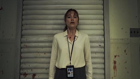 Maika Monroe bekommt es als FBI-Agentin mit dem Killer Longlegs zu tun.