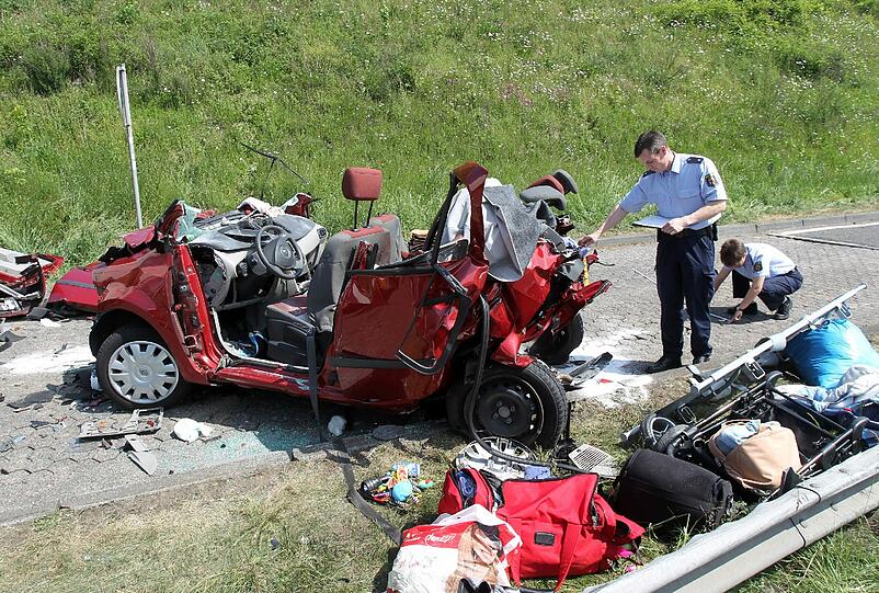 Schlimmer Unfall: Drei Frauen und ein Baby sterben auf der Autobahn - Panorama - Abendzeitung München