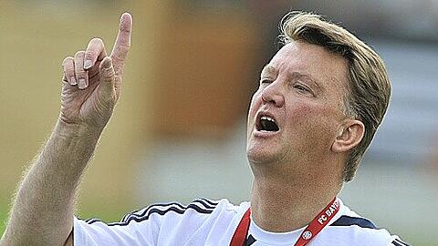 Er, Louis van Gaal, hätte den Vorbereitungsplan gänzlich anders zusammengestellt. Nun muss er damit leben, was sich Jürgen Klinsmann ausgedacht hatte.