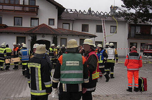 Die Feuerwehr musste anrücken: Bei einem Gasthaus-Brand in Mammingen entstand ein Sachschaden von bis zu 200 000 Euro.