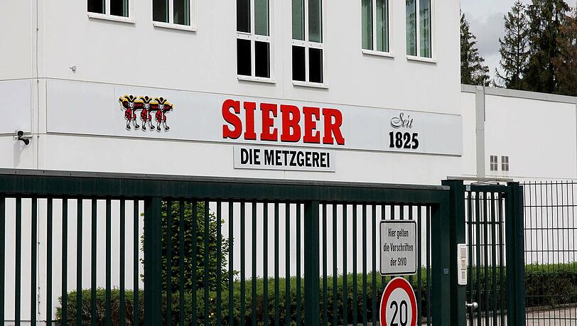 Wegen des Listerien-Skandals musste die Metzgerei Sieber in Geretsried schließen. Wegen des Listerien-Skandals musste die Metzgerei Sieber in Geretsried schließen.