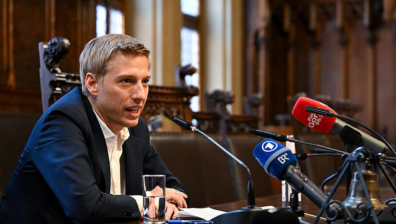 Oberbürgermeister Dominik Krause (Grüne) zieht 100 Tage nach Amtsbeginn eine erste Bilanz Oberbürgermeister Dominik Krause (Grüne) zieht 100 Tage nach Amtsbeginn eine erste Bilanz