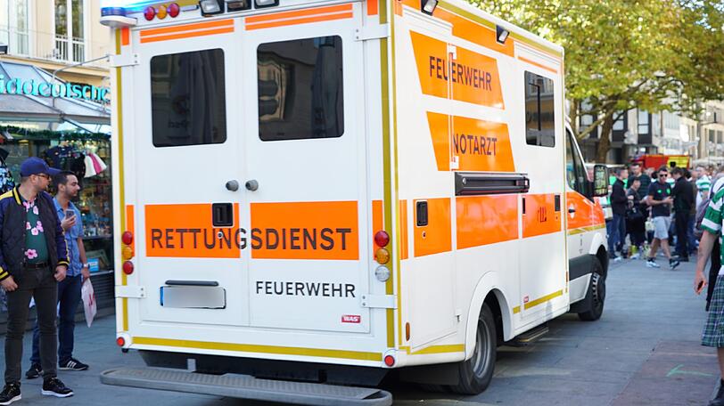 Manchmal war auch ein Krankenwagen zu sehen.