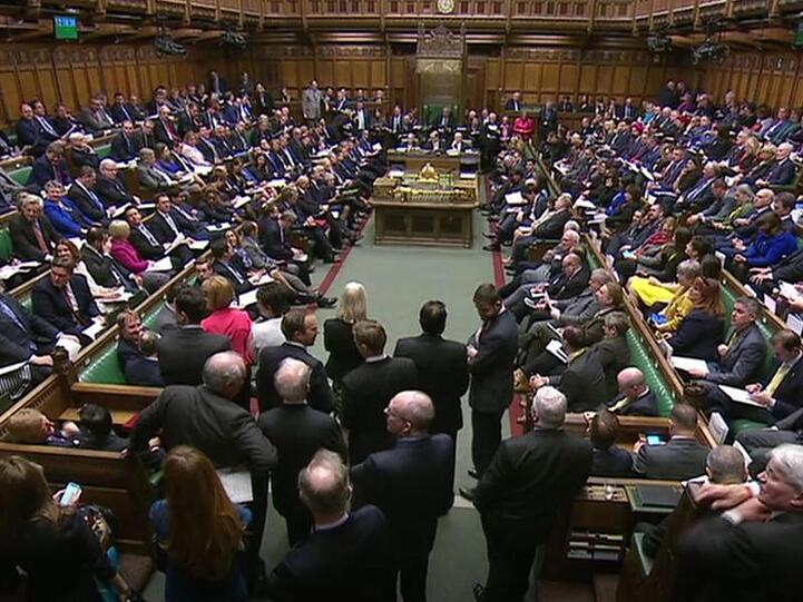 Das Votum am 27. Februar wäre bereits die dritte Abstimmungsrunde über den Brexit seit das Parlament den mit Brüssel ausgehandelten Austrittsvertrag ablehnte.