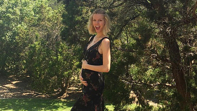 Nachwuchs im Anmarsch: Brooklyn Decker verkündet die Baby-Nachricht auf Instagram Nachwuchs im Anmarsch: Brooklyn Decker verkündet die Baby-Nachricht auf Instagram