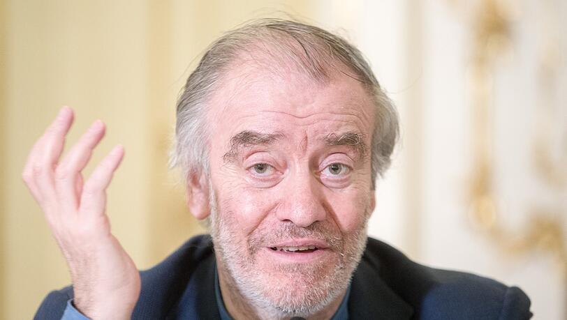 Figaro hier, Figaro dort: Der allgegenwärtige Valery Gergiev. Figaro hier, Figaro dort: Der allgegenwärtige Valery Gergiev.
