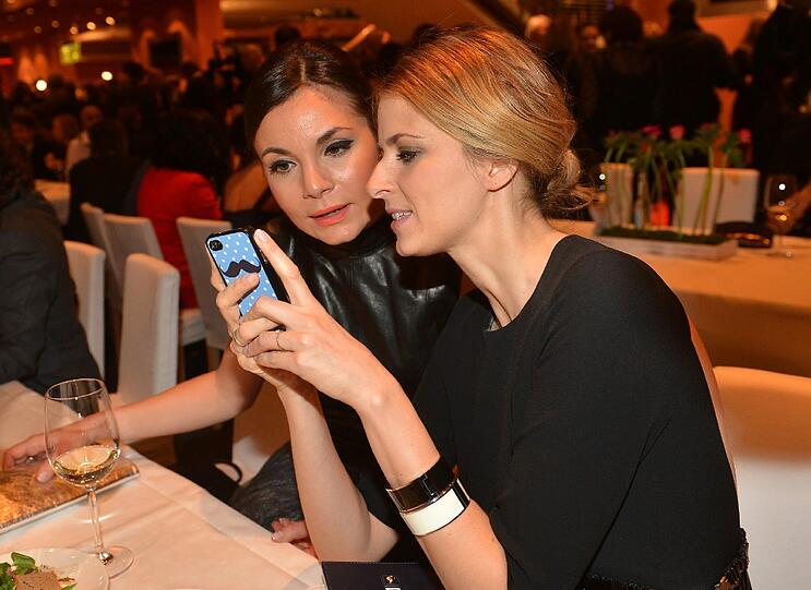 Eva Padberg (r) und Nadine Warmuth.