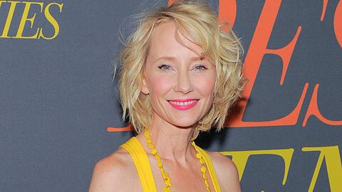 Anne Heche soll sich weiterhin im Krankenhaus befinden.