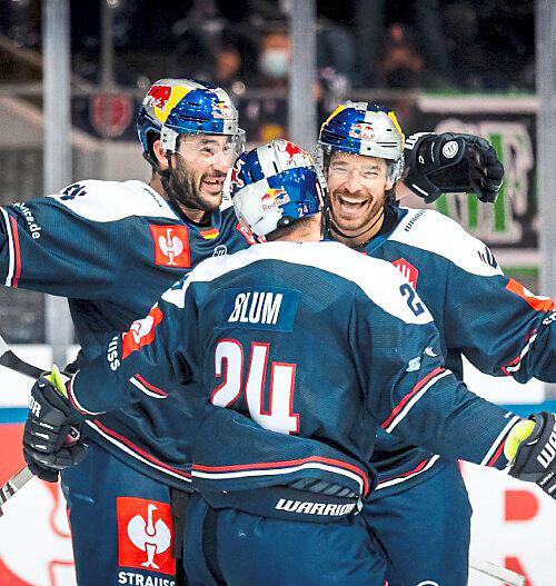 Siegerjubel: Der EHC Red Bull München. Foto: City-Press/ho